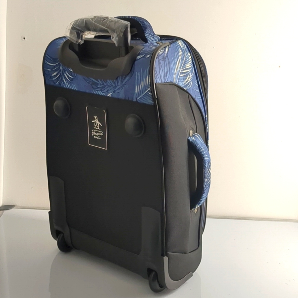 Original Penguin Luggage 21" Rolling Duffel Bag, Blue Palm Tree.🌴